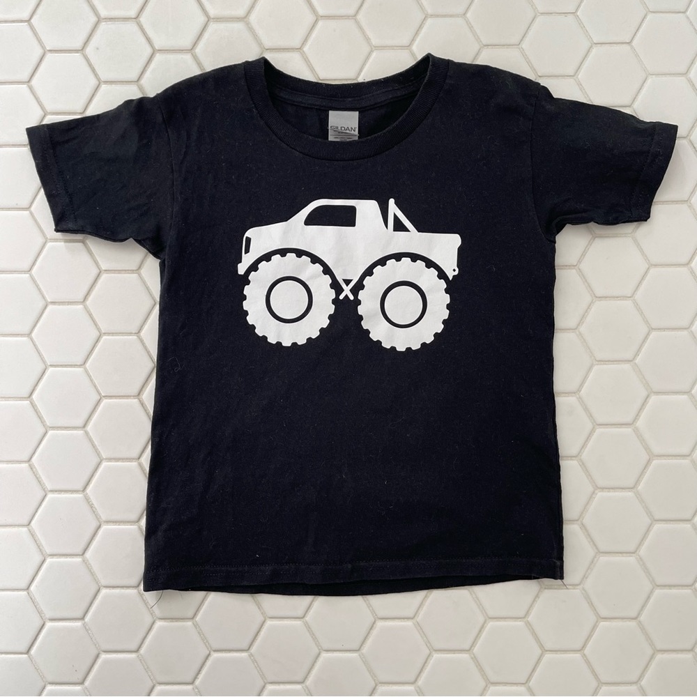 Monster truck tee